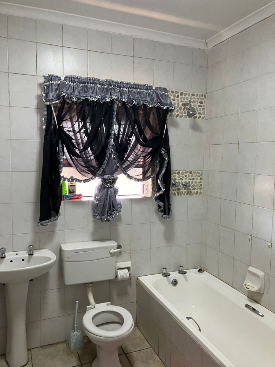 2 Bedroom Property for Sale in Scheepershoogte Eastern Cape
